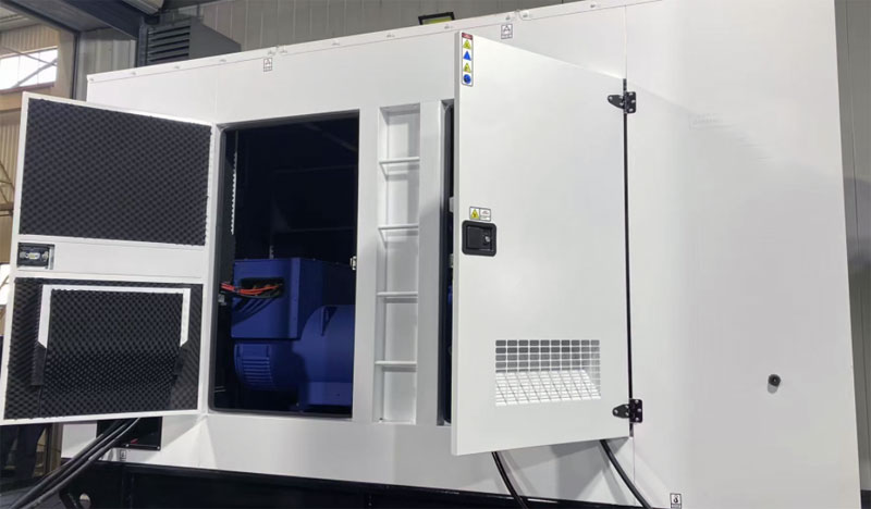 客户到厂验货静音型发电机组